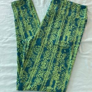 Teal and green patterned leggings